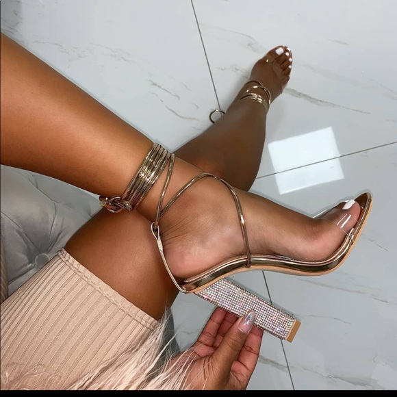simmi Shoes - Gorgeous strap up heels SIMMI